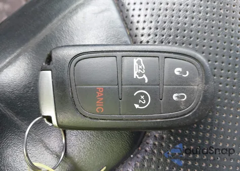 2016 Jeep Cherokee Limited из США, поврежденный, VIN 1C4PJMDS8GW341118